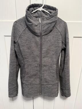 Lululemon Radiant Jacket II grey size 8